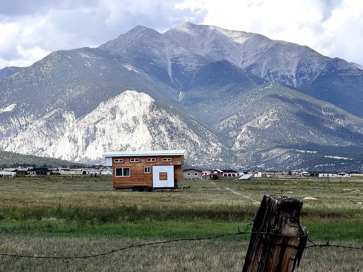 Epic 14er Views- Cozy Tiny House in Nathrop, CO