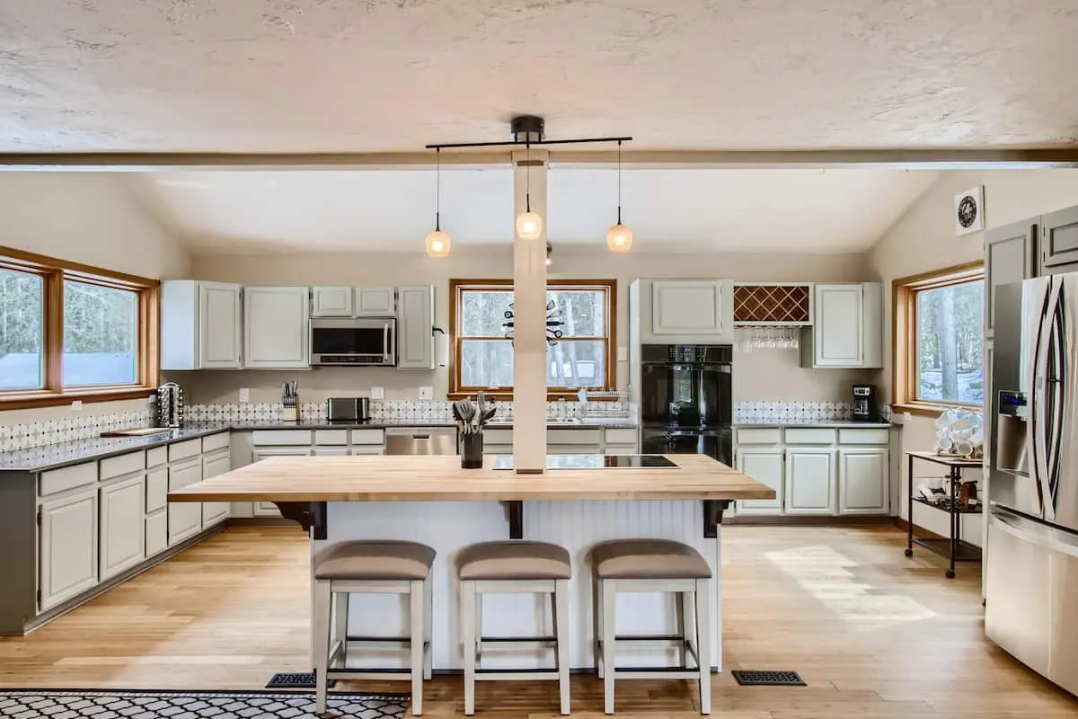 Stargazer's Paradise- Chef’s Kitchen & Game Room! in Black Hawk, CO