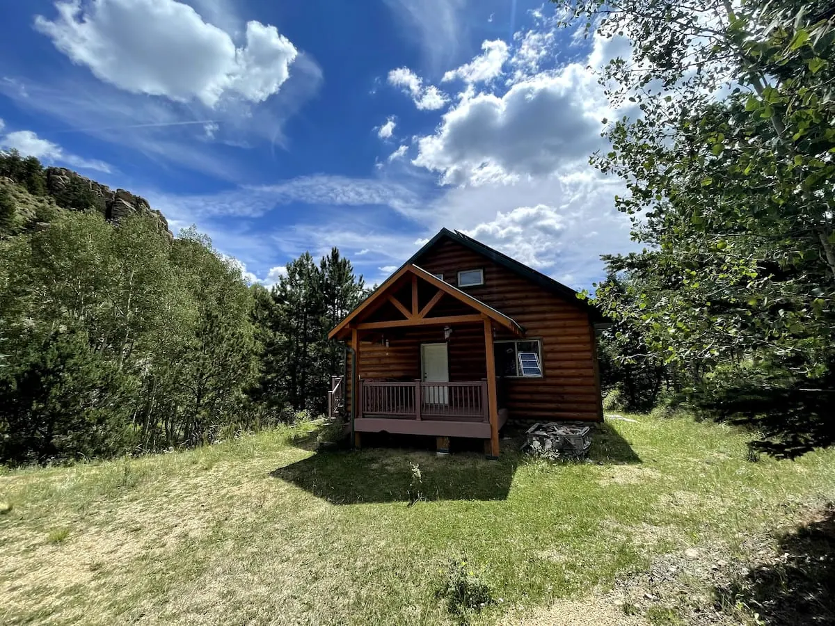 Canyon Cabin Escape – Creek, Pond & Mountain Views in Victor, CO